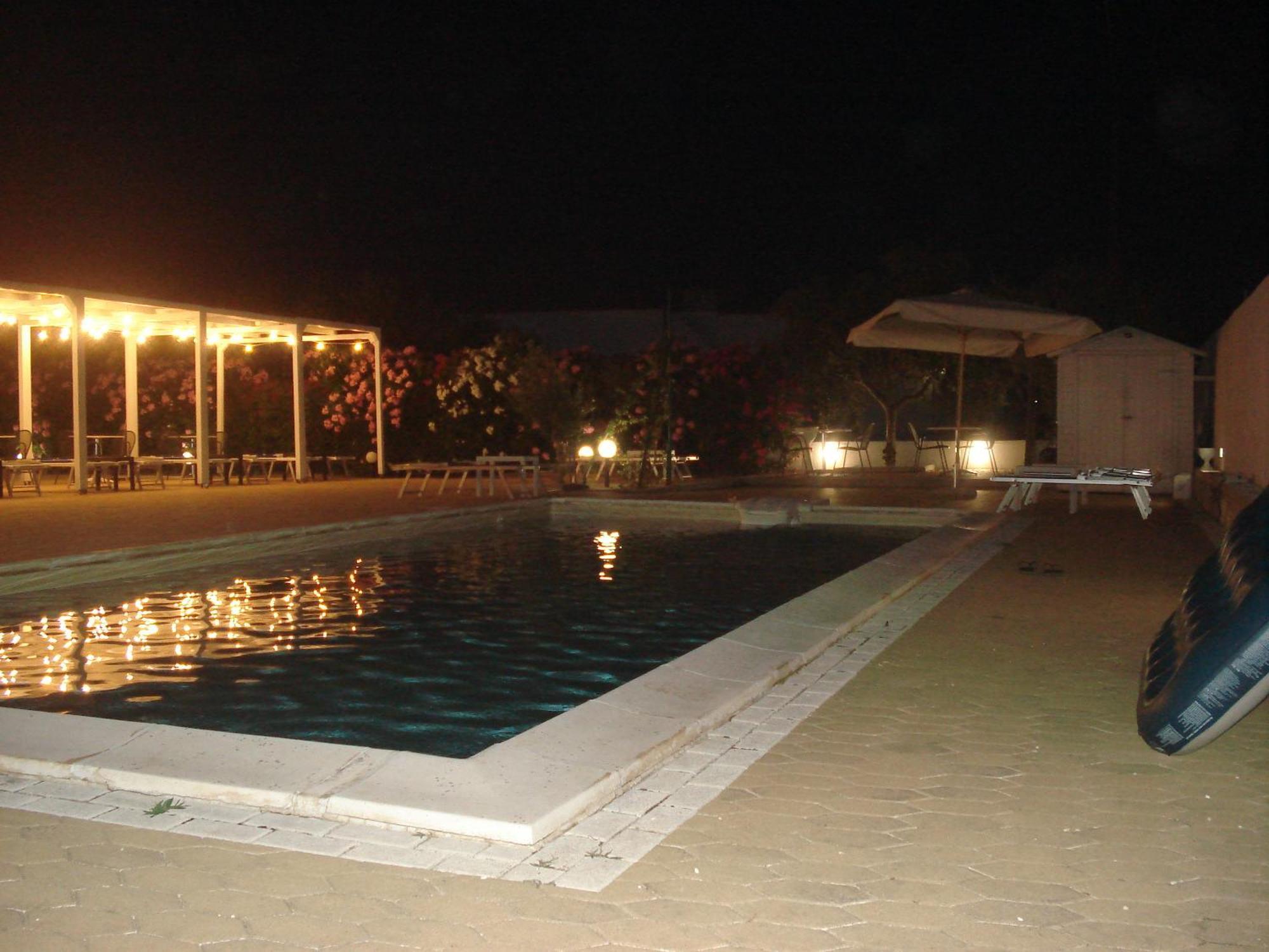 Villa Lara Полиняно а Маре Екстериор снимка
